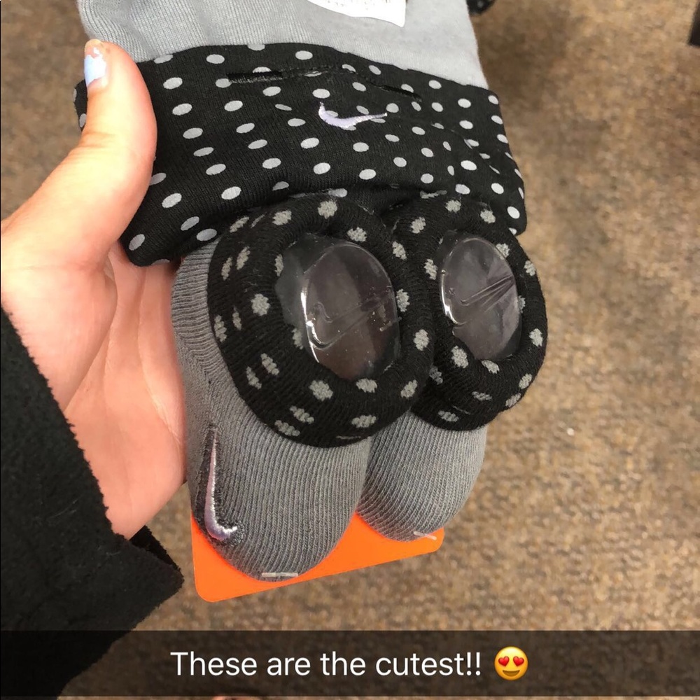 Nike Cap & Bootie set
